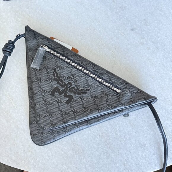 MCM GRAY Canvas and leather Triangle Shoulder Bag - Picture 12 of 14